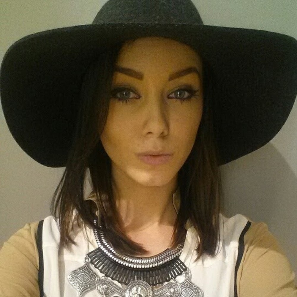 Meet your Posher, Stephanie